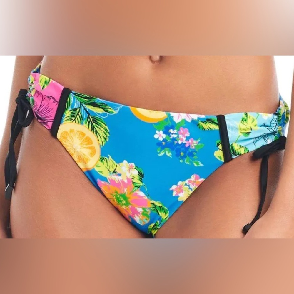 Bar III “Summer Spritz” Bikini Bottom – Size M – Tropical Print – NWT
